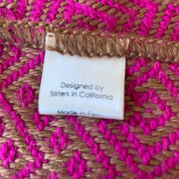 Alpaca Blend Woven Scarf Magenta Pink Brown Geometric Diamond Weave Fringe Peru - Picture 7 of 8
